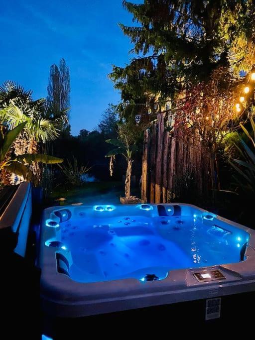 Cottage, Lodge & Spa Prouilly Buitenkant foto